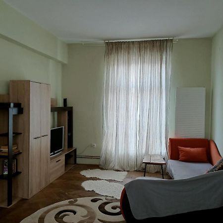 Lovely Apartament In Bucharest, Baba Novac Area Kültér fotó